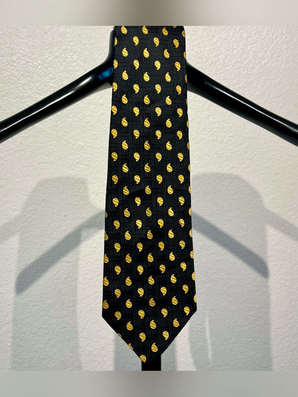 Giorgio Redaelli 100% Silk Black Tie with Gold Teardrop Motif - Made in Italy